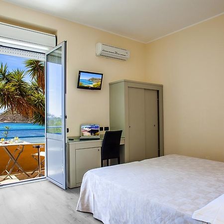 Hotel Calamosca Cagliari Kültér fotó