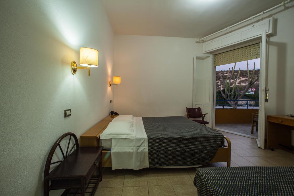 Hotel Calamosca Cagliari Kültér fotó